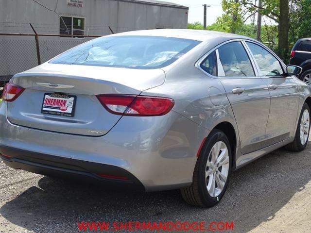 2017 Chrysler 200 LX 4dr Sedan